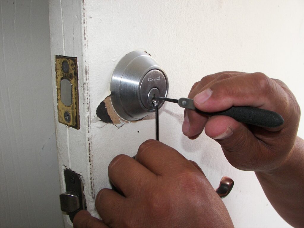 locksmith, locks, unlock